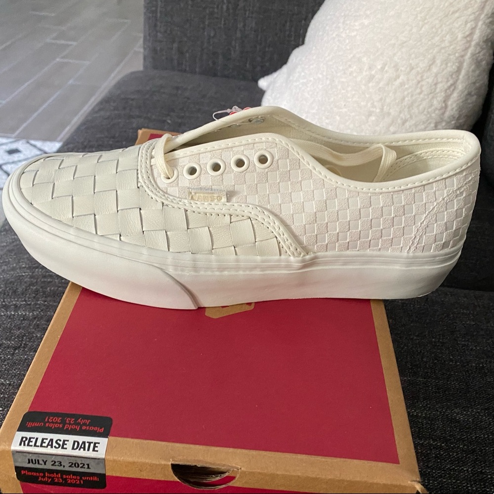 ✨VANS Woven Authentic Platform ✨